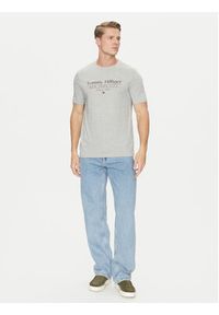TOMMY HILFIGER - Tommy Hilfiger T-Shirt Center Stack MW0MW38621 Szary Regular Fit. Kolor: szary. Materiał: bawełna #2