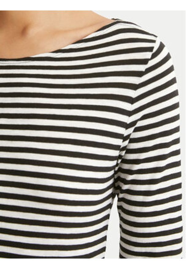 Marc O'Polo Bluzka B01 2196 52597 Czarny Regular Fit. Typ kołnierza: polo. Kolor: czarny. Materiał: bawełna