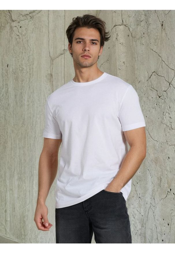 Sinsay - Bawełniana koszulka basic - biały. Kolor: biały. Materiał: bawełna