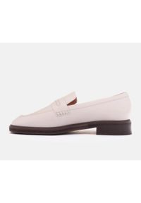 Marco Shoes Loafersy Charlize białe. Kolor: biały. Materiał: skóra. Styl: elegancki #2