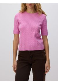 Reserved - Sweter z ozdobnym splotem - fioletowy. Kolor: fioletowy. Materiał: wiskoza, dzianina. Wzór: ze splotem. Styl: klasyczny