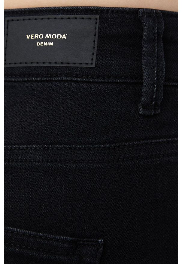 Vero Moda jeansy Peach damskie medium waist. Kolor: czarny