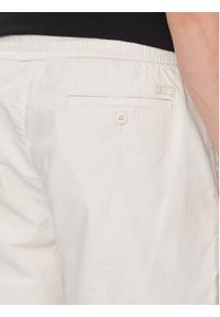 Guess Szorty materiałowe Mick M4GD02 WFBXA Écru Regular Fit. Materiał: bawełna #2