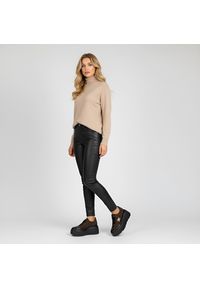 Brązowe Sneakersy Armodo Stylowe Obuwie Damskie Na Platformie. Okazja: na co dzień. Kolor: brązowy. Materiał: zamsz. Szerokość cholewki: normalna. Obcas: na platformie. Styl: elegancki #3