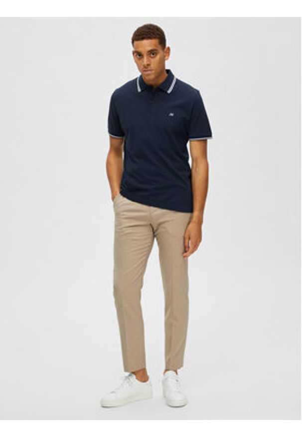 Selected Homme Polo 16087840 Granatowy Regular Fit. Typ kołnierza: polo. Kolor: niebieski. Materiał: bawełna