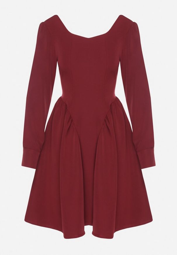 Born2be - Bordowa Rozkloszowana Sukienka z Kwadratowym Dekoltem Katilora. Typ kołnierza: dekolt kwadratowy. Kolor: czerwony. Długość rękawa: długi rękaw. Styl: klasyczny
