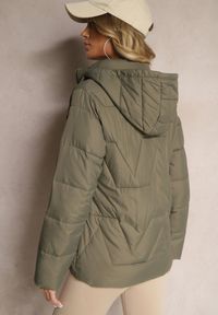 Renee - Ciemnozielona Pikowana Kurtka Przejściowa z Kapturem Silidi. Okazja: na co dzień. Typ kołnierza: kaptur. Kolor: zielony. Materiał: jeans. Styl: klasyczny, casual, elegancki #3