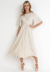 Born2be - Beżowa Sukienka Maxi z Ozdobnym Wiązaniem i Gumką w Talii Myrcella. Kolor: beżowy. Długość: maxi
