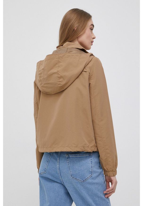 Vero Moda kurtka damska kolor beżowy przejściowa. Kolor: beżowy. Długość: krótkie