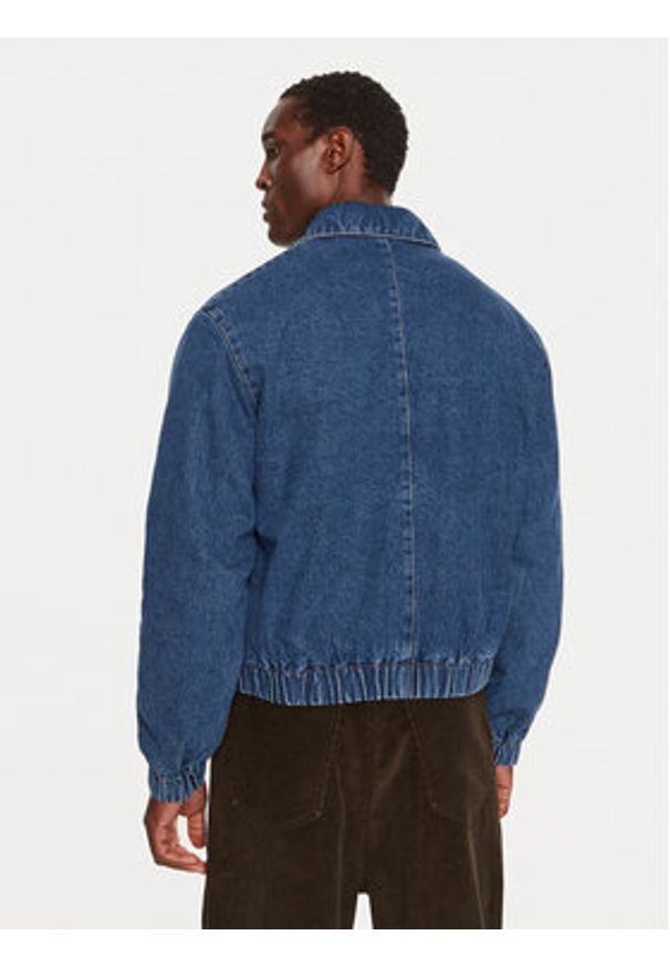 AMI PARIS - AMI Paris Kurtka jeansowa HJK020DE0031 Niebieski Regular Fit. Kolor: niebieski. Materiał: bawełna