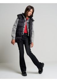 Big-Star - Jeansy dziewczęce z rozszerzaną nogawką czarne Layla Flare 903. Kolor: czarny. Materiał: jeans. Styl: klasyczny, elegancki, młodzieżowy #3