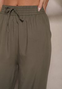 Renee - Ciemnozielone Szerokie Spodnie z Wiskozy High Waist Naivella. Okazja: na co dzień. Stan: podwyższony. Kolor: zielony. Materiał: wiskoza. Styl: elegancki, casual