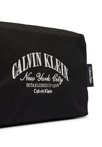 Calvin Klein Kosmetyczka Graphic Pouch LV04D1236G Czarny. Kolor: czarny. Materiał: materiał #4