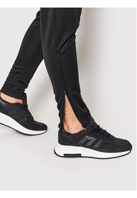 Adidas - adidas Spodnie dresowe Entrada 22 Training HC0332 Czarny Regular Fit. Kolor: czarny. Materiał: dresówka, syntetyk #3