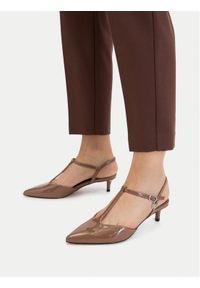 Nine West Czółenka CEO-CD25-123-1 Brązowy. Kolor: brązowy. Materiał: materiał #1