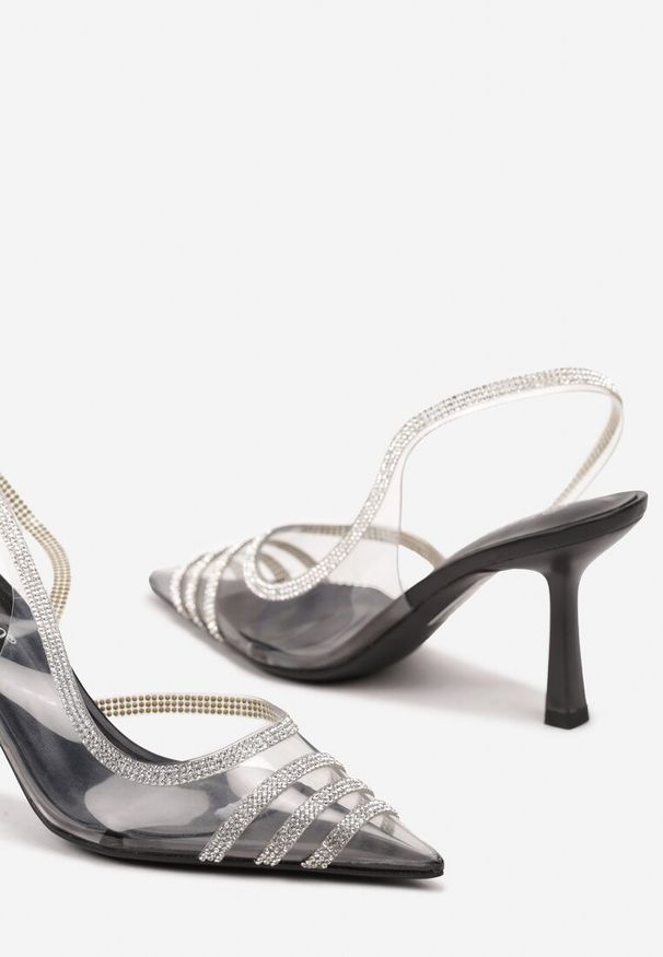 Renee - Czarne Sandały Transparentne z Cyrkoniami na Obcasie Typu Szpilka Felinira. Okazja: na imprezę. Nosek buta: szpiczasty. Zapięcie: pasek. Kolor: czarny. Materiał: jeans. Obcas: na obcasie. Styl: wizytowy, elegancki. Wysokość obcasa: średni
