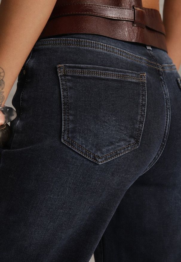Renee - Niebieskie Jeansy z Bawełną o Kroju High Waist Straight Leg Rhaenithe. Okazja: na spotkanie biznesowe, na co dzień. Stan: podwyższony. Kolor: niebieski. Wzór: nadruk. Styl: biznesowy, casual
