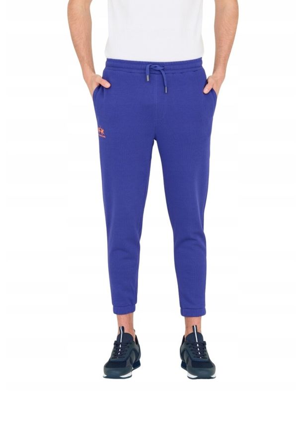 La Martina - LA MARTINA Fioletowe męskie spodnie Regular Fit. Kolor: fioletowy. Materiał: bawełna