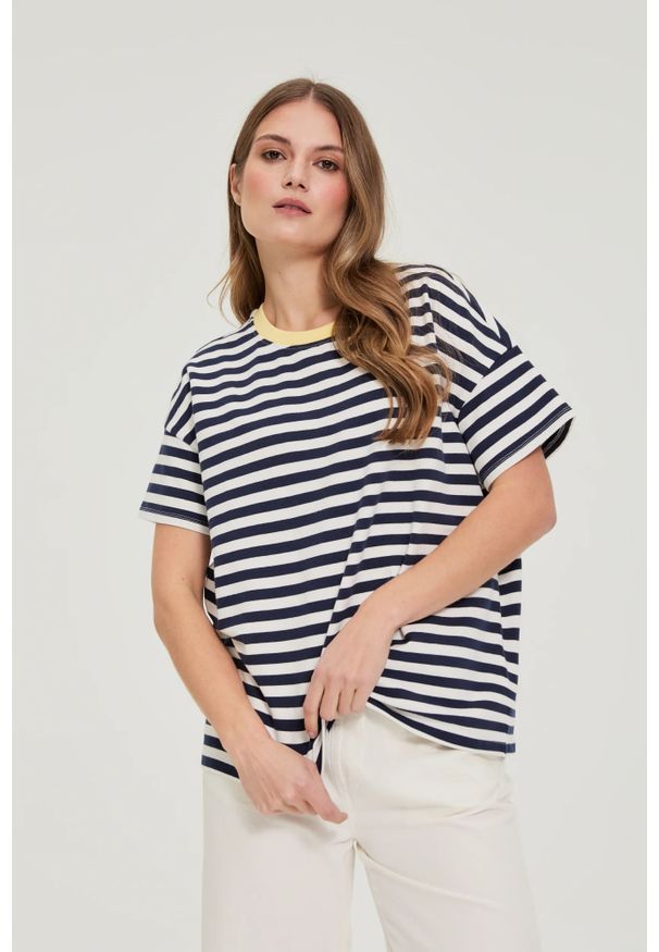 MOODO - Bluza oversize w paski granatowa. Kolor: niebieski. Materiał: elastan, bawełna. Wzór: paski