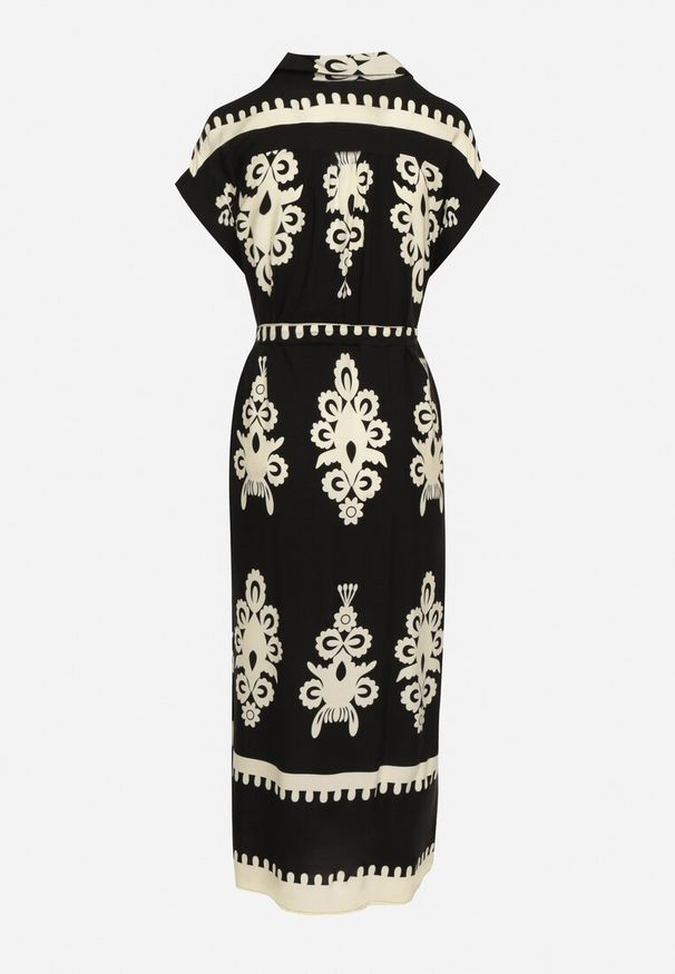 Born2be - Czarna Rozkloszowana Sukienka w Stylu Boho Zapinana na Guziki z Materiałowym Paskiem Inferi. Typ kołnierza: dekolt w serek. Kolor: czarny. Materiał: materiał. Długość rękawa: krótki rękaw. Styl: boho