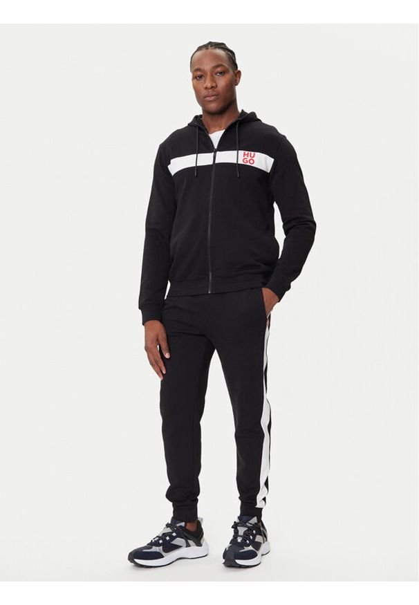 Hugo - HUGO Dres DapieDoaky 50485042 Czarny Regular Fit. Kolor: czarny. Materiał: bawełna