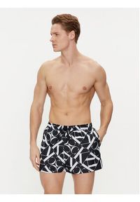 Calvin Klein Swimwear Szorty kąpielowe KM0KM00968 Czarny Regular Fit. Kolor: czarny. Materiał: syntetyk
