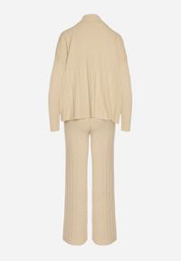 Born2be - Beżowy Sweterkowy Komplet Sweter z Półgolfem i Szerokie Spodnie Alatusa. Kolor: beżowy. Materiał: jeans #3