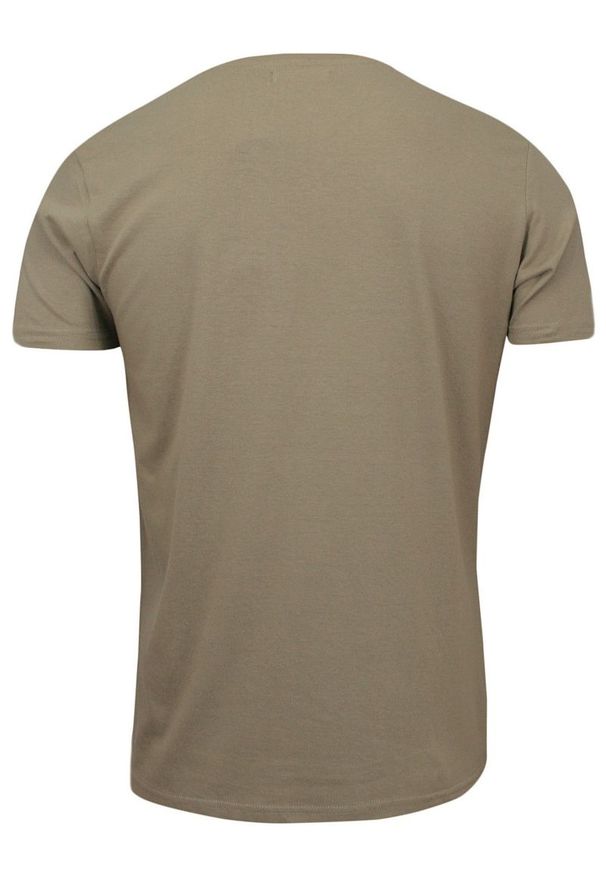 Beżowa Męska Koszulka (T-shirt) - Brave Soul - V-Neck. Okazja: na co dzień. Kolor: beżowy, wielokolorowy, brązowy. Materiał: bawełna. Styl: casual