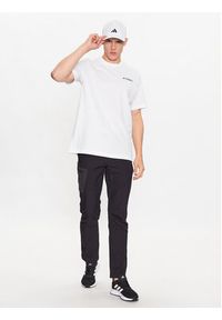 Adidas - adidas T-Shirt IL2648 Biały Regular Fit. Kolor: biały. Materiał: bawełna #7