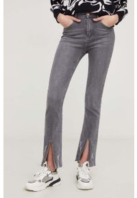 Answear Lab jeansy damskie high waist. Stan: podwyższony. Kolor: szary. Styl: wakacyjny #1