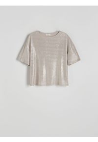 Reserved - T-shirt boxy z metalicznym efektem - srebrny. Kolor: srebrny. Materiał: dzianina #1