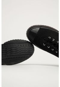 Camper - Trampki Camaleon. Nosek buta: okrągły. Zapięcie: sznurówki. Kolor: czarny. Materiał: syntetyk, materiał, guma. Szerokość cholewki: normalna #2