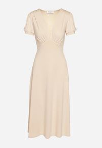 Born2be - Jasnobeżowa Sukienka Rozkloszowana z Wiskozą z Poduszkami w Ramionach Awerla. Okazja: na co dzień. Typ kołnierza: dekolt w kształcie V. Kolor: beżowy. Materiał: wiskoza. Długość rękawa: krótki rękaw. Styl: klasyczny, casual, elegancki #6