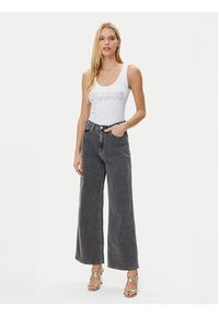 Guess Top W5GP29 KA0H1 Biały Regular Fit. Kolor: biały. Materiał: bawełna