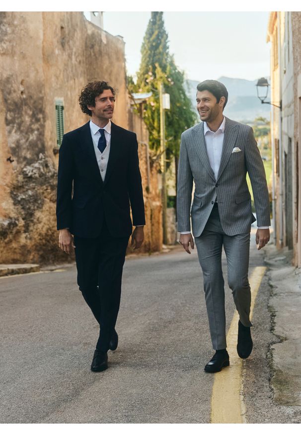 Pako Lorente - PAKO LORENTE – Granatowa marynarka garniturowa. Kolor: niebieski. Materiał: poliester, elastan, wiskoza. Wzór: gładki. Styl: młodzieżowy