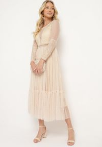 Born2be - Ciemnobeżowa Sukienka Maxi o Rozkloszowanym Fasonie z Ozdobną Koronką i Tiulem Steilla. Kolor: beżowy. Materiał: tiul, koronka. Wzór: koronka. Długość: maxi #3