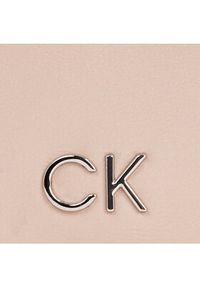 Calvin Klein Torebka Ck Daily Saddle Bag_Pearlized K60K611883 Szary. Kolor: szary. Materiał: skórzane