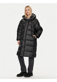 Replay - REPLAY Płaszcz zimowy W7800.000.84198 Czarny Oversize. Kolor: czarny. Materiał: syntetyk. Sezon: zima
