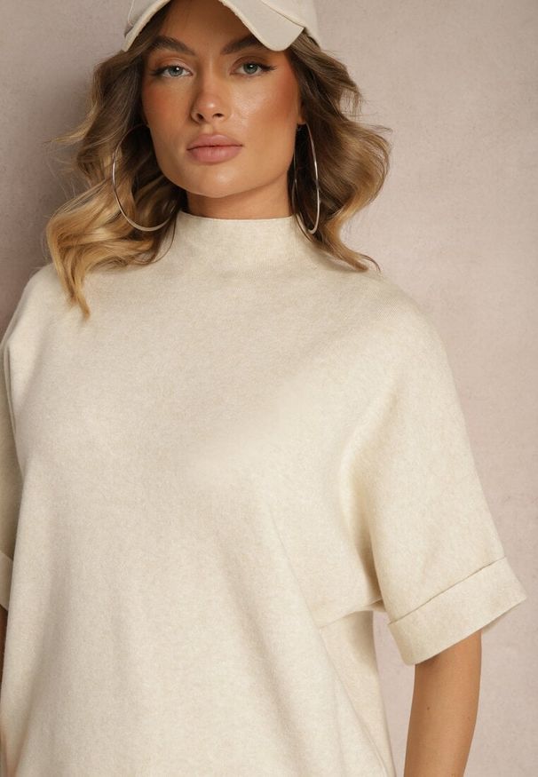 Renee - Jasnobeżowy Komplet Oversize z Dzianiny z Wiskozą T-shirt i Spodnie o Szerokim Kroju Linneathra. Kolor: beżowy. Materiał: dzianina, wiskoza