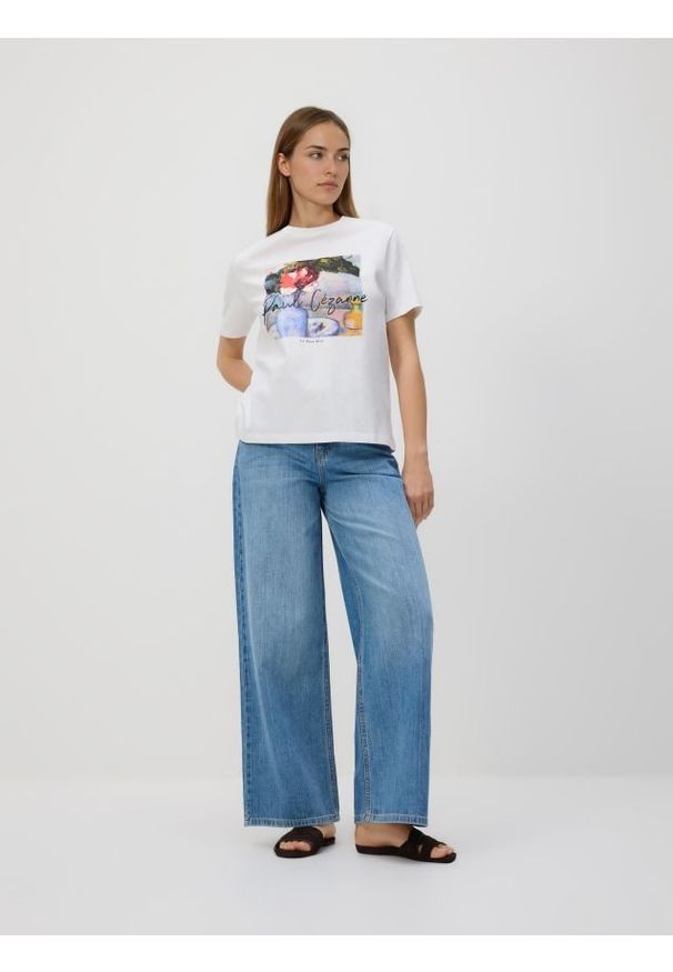 Reserved - T-shirt z nadrukiem - biały. Kolor: biały. Materiał: bawełna. Wzór: nadruk