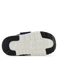 Buty niemowlęce New Balance NW574BCE – granatowe. Okazja: na co dzień. Zapięcie: rzepy. Kolor: niebieski. Materiał: guma, materiał, syntetyk. Szerokość cholewki: normalna. Model: New Balance 574. Sport: turystyka piesza #2