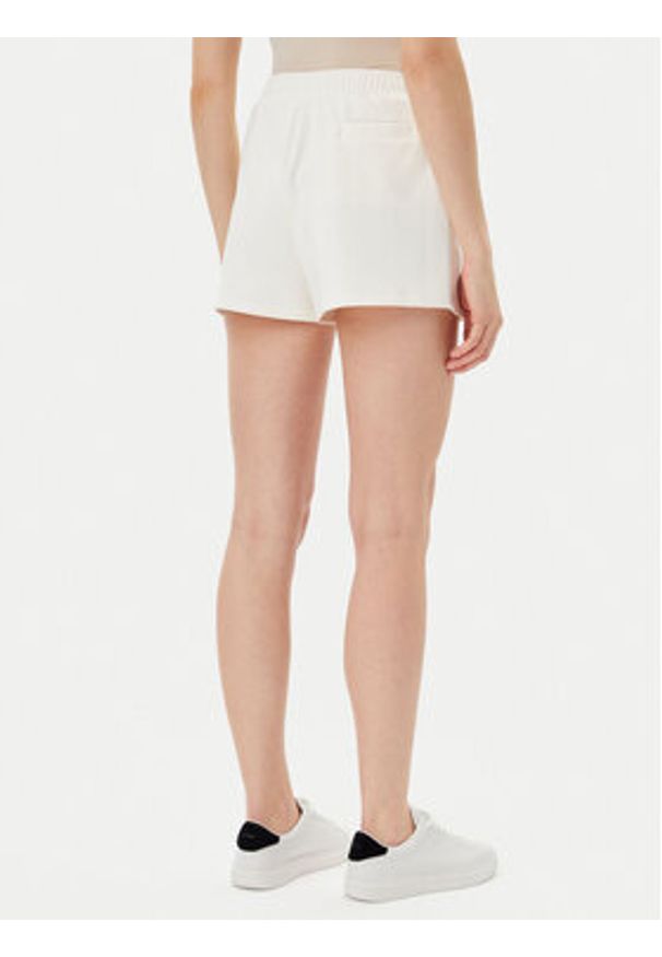 Guess Szorty sportowe V5GD19 KC3D2 Écru Relaxed Fit. Materiał: syntetyk, bawełna