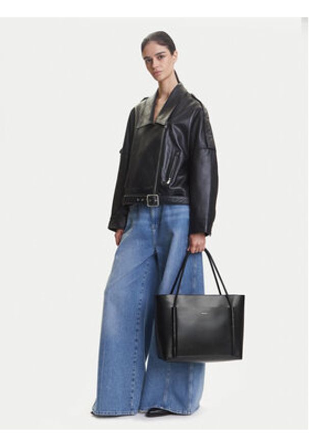 Calvin Klein Torebka Ck Linn Large Shopper K60K613109 Czarny. Kolor: czarny. Materiał: skórzane