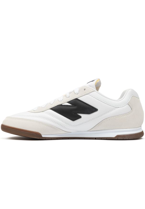 Buty unisex New Balance URC42LA – białe. Okazja: na co dzień. Kolor: biały. Materiał: guma, skóra, materiał. Szerokość cholewki: normalna