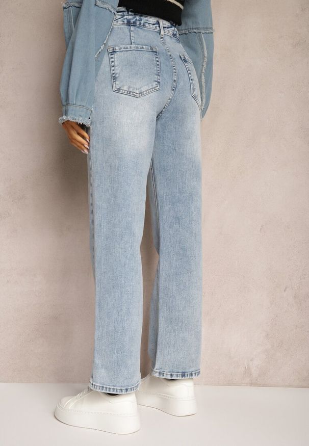 Renee - Niebieskie Jeansy Spodnie High Waist z Szerokimi Nogawkami Sancilla. Stan: podwyższony. Kolor: niebieski. Materiał: jeans. Styl: retro, elegancki