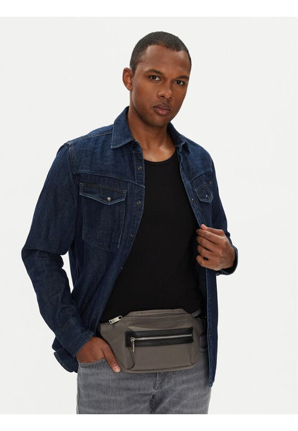 Calvin Klein Nerka Contrast Belt Bag LV04D3073G Szary. Kolor: szary. Materiał: materiał