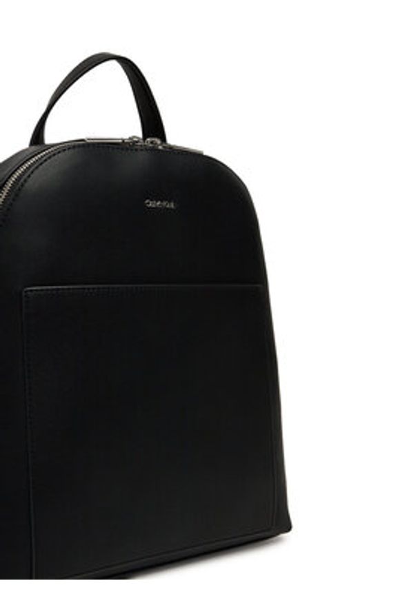 Calvin Klein Plecak Ck Must Dome Backpack LV04F3224G Czarny. Kolor: czarny. Materiał: skóra
