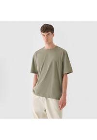 outhorn - T-shirt oversize basic męski - khaki. Kolor: brązowy. Materiał: dzianina, bawełna, materiał. Wzór: gładki