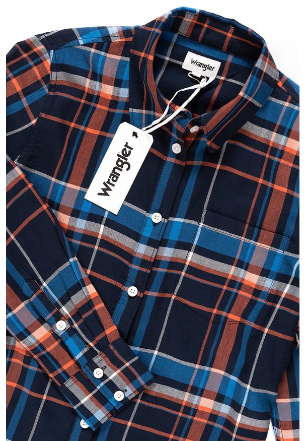 Wrangler - KOSZULA DAMSKA WRANGLER LS SHIRT GLOW ORANGE W5241OR48 112129366. Materiał: sztruks, bawełna, włókno, materiał, tkanina, jeans. Długość rękawa: długi rękaw. Długość: długie. Wzór: kratka. Sezon: lato