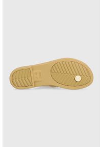 Crocs japonki Tulum Flip damskie kolor beżowy na płaskim obcasie 206752. Kolor: beżowy. Materiał: guma. Obcas: na obcasie. Wysokość obcasa: niski #3